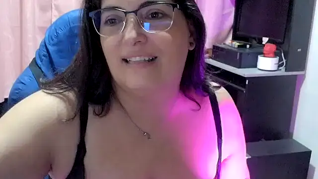 Snapshot of lina_maria99 chatting on 18, 1, 2026 lina maria99 online show from 18, 1, 2026