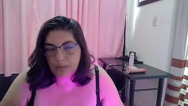 Snapshot of lina_maria99 chatting on 31, 1, 2026 lina maria99 online show from 31, 1, 2026
