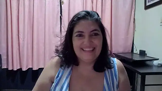 Snapshot of lina_maria99 chatting on 15, 2, 2026 lina maria99 online show from 15, 2, 2026