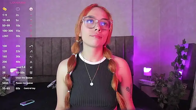 LanaMills  online show from 26, 9, 2025