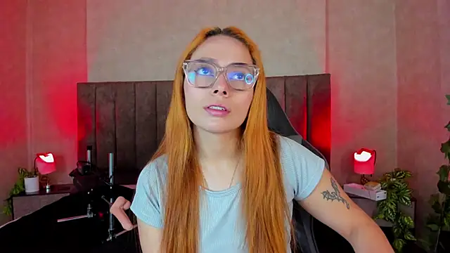 LanaMills  online show from 19, 10, 2025