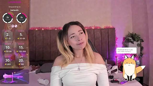 LanaMills  online show from 25, 6, 2026