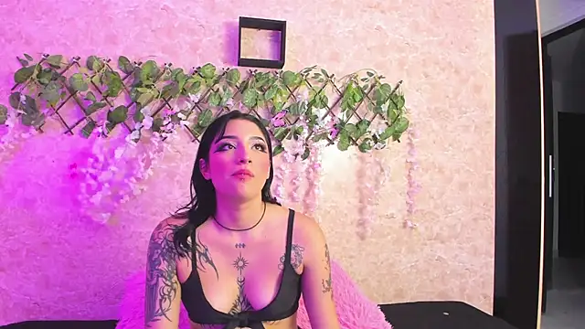 ImEmily444 online show from 23, 10, 2025