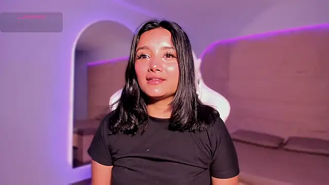 HannahMontgomery online show from 18, 12, 2025