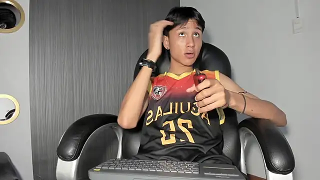 Snapshot of Daddy_Darcks chatting on 19, 9, 2025 Daddy Darcks online show from 19, 9, 2025