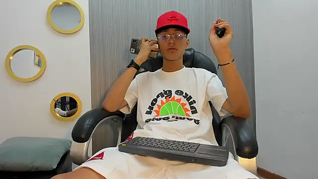 Snapshot of Daddy_Darcks chatting on 16, 10, 2025 Daddy Darcks online show from 16, 10, 2025