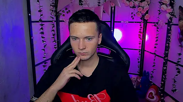 ZackNeal online show from 17, 9, 2025