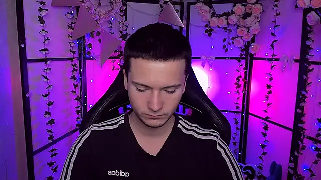 ZackNeal online show from 10, 10, 2025