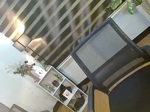 Urlustfull Sainaxxx online show from 24, 4, 2026