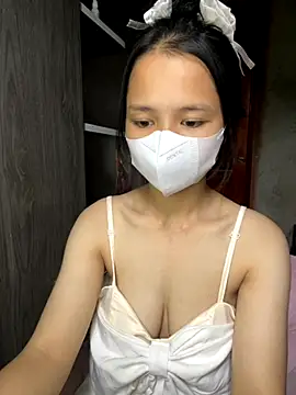 Snapshot of Hana-44 chatting on 9, 11, 2025 Hana-44 online show from 9, 11, 2025