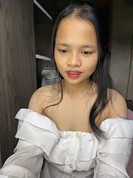 Snapshot of Hana-44 chatting on 13, 11, 2025 Hana-44 online show from 13, 11, 2025