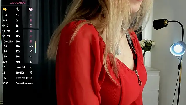 MarenRawicki online show from 23, 11, 2025