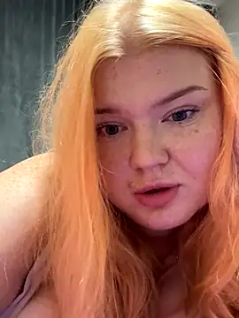  Adele Moor  online show from 7, 10, 2025