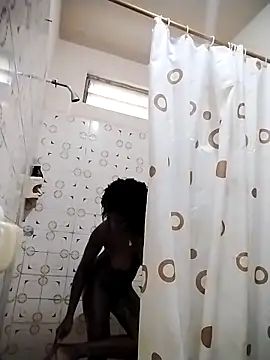 Snapshot of oshun_0 chatting on 20, 10, 2025 oshun 0 online show from 20, 10, 2025