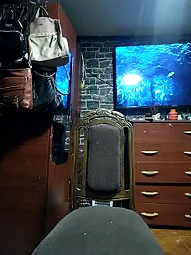 Snapshot of Ashleycam69 chatting on 4, 10, 2025 Ashleycam69 online show from 4, 10, 2025