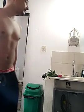 Snapshot of hoteder chatting on 18, 11, 2025 hoteder online show from 18, 11, 2025