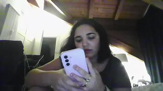 Snapshot of LadySophia03 chatting on 1, 12, 2025 LadySophia03 online show from 1, 12, 2025