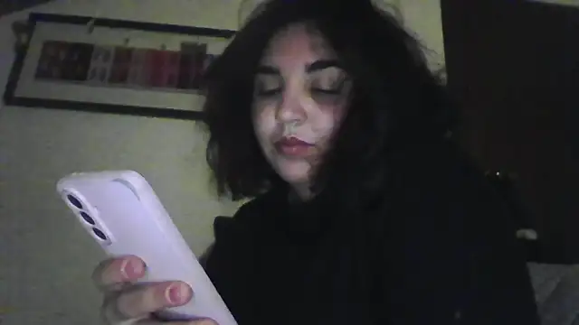 Snapshot of LadySophia03 chatting on 3, 12, 2025 LadySophia03 online show from 3, 12, 2025