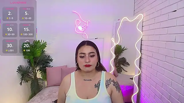 Darling tay online show from 13, 9, 2025