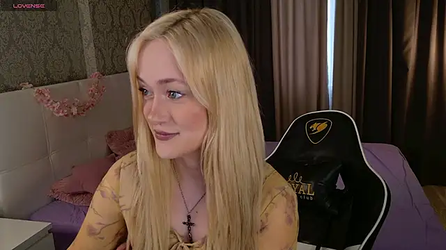 Snapshot of HeyMonkey_ chatting on 17, 2, 2026 HeyMonkey online show from 17, 2, 2026