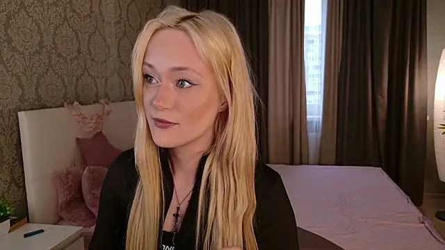 Snapshot of HeyMonkey_ chatting on 23, 2, 2026 HeyMonkey online show from 23, 2, 2026