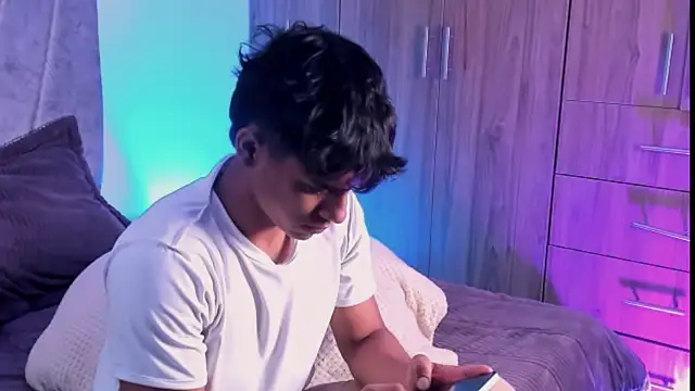 ZYZZ1312 online show from 14, 10, 2025