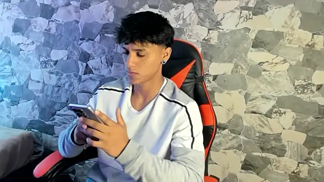 ZYZZ1312 online show from 12, 5, 2026
