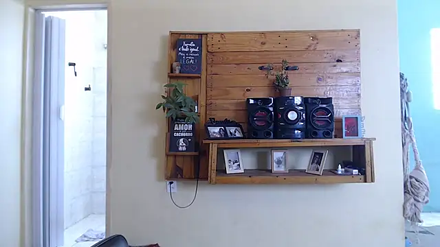 ayanahot  online show from 29, 10, 2025