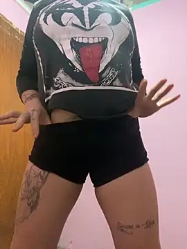 Snapshot of agathahoty chatting on 28, 10, 2025 agathahoty online show from 28, 10, 2025