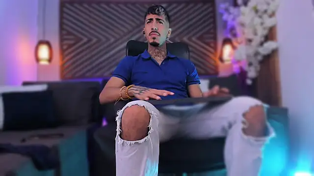 Snapshot of Donovan_Desmond chatting on 6, 2, 2026 Donovan Desmond online show from 6, 2, 2026