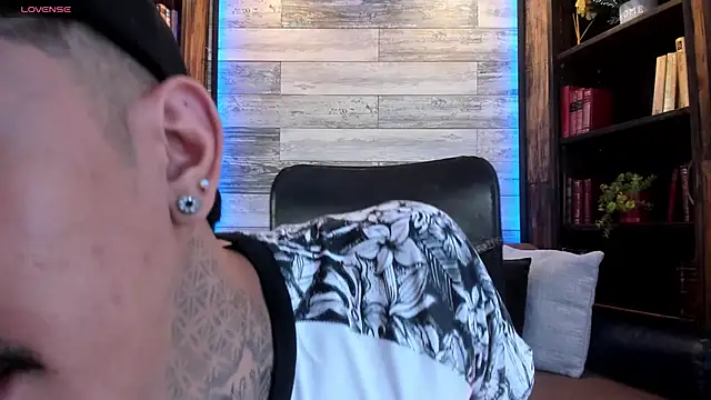 Snapshot of Donovan_Desmond chatting on 11, 2, 2026 Donovan Desmond online show from 11, 2, 2026