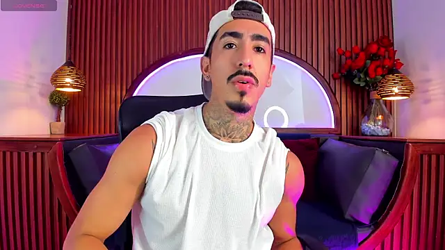 Donovan Desmond online show from 8, 4, 2026