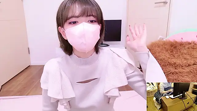 Azusa DoMybest online show from 5, 11, 2025