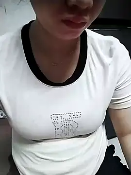 Snapshot of Mie_rose chatting on 13, 6, 2026 Mie rose online show from 13, 6, 2026