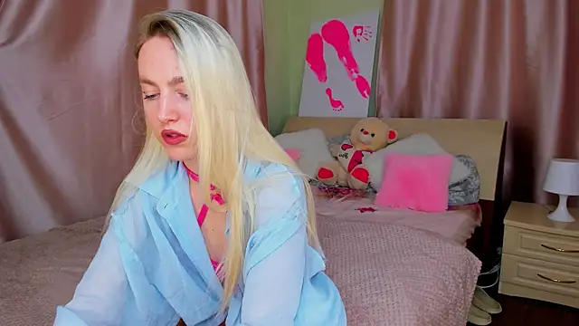 mishapallmer online show from 14, 5, 2026