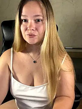 Snapshot of CaramelleSugar_ chatting on 21, 9, 2025 CaramelleSugar online show from 21, 9, 2025