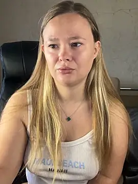 Snapshot of CaramelleSugar_ chatting on 30, 9, 2025 CaramelleSugar online show from 30, 9, 2025