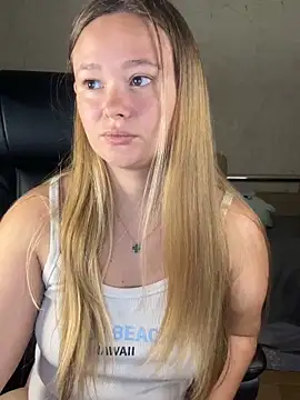 Snapshot of CaramelleSugar_ chatting on 1, 10, 2025 CaramelleSugar online show from 1, 10, 2025