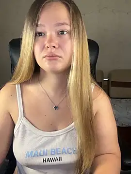 Snapshot of CaramelleSugar_ chatting on 6, 10, 2025 CaramelleSugar online show from 6, 10, 2025