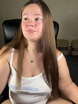 Snapshot of CaramelleSugar_ chatting on 6, 11, 2025 CaramelleSugar online show from 6, 11, 2025