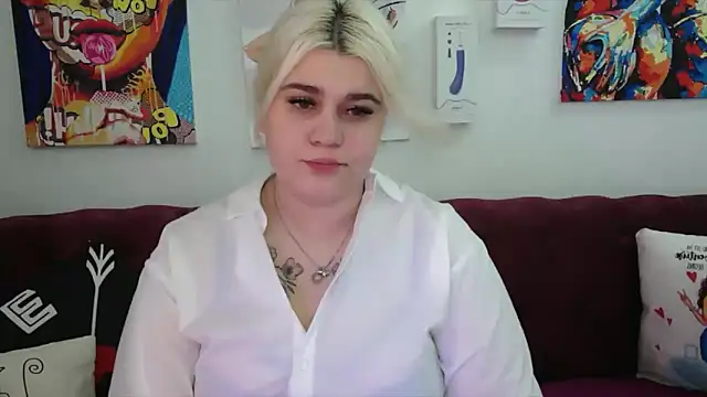 Amber Monro online show from 11, 9, 2025