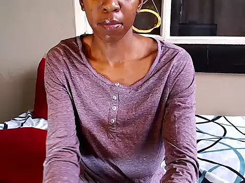 Snapshot of PetiteEbonyBabe chatting on 28, 9, 2025 PetiteEbonyBabe online show from 28, 9, 2025