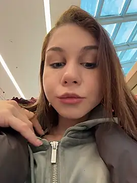 Snapshot of RosieSecret chatting on 5, 2, 2026 RosieSecret online show from 5, 2, 2026