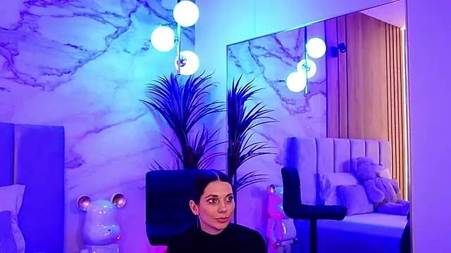 EllyLynn online show from 27, 10, 2025