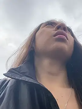 Sara-cooper2 online show from 24, 2, 2026