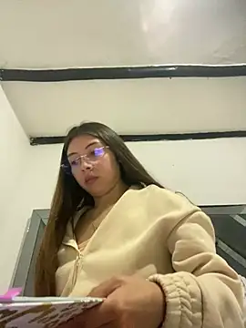 Sara-cooper2 online show from 22, 6, 2026