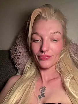 Snapshot of lovecassyrose chatting on 16, 2, 2026 lovecassyrose online show from 16, 2, 2026