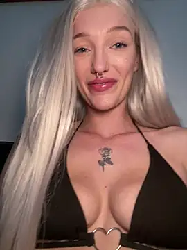 Snapshot of lovecassyrose chatting on 3, 7, 2026 lovecassyrose online show from 3, 7, 2026