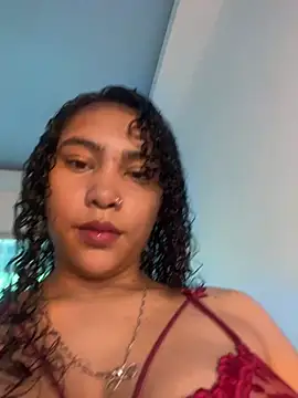 Snapshot of SophieD chatting on 2, 7, 2026 SophieD online show from 2, 7, 2026
