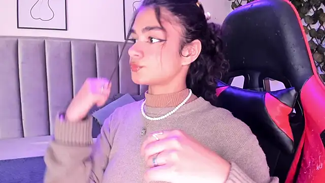 Puffy Hearts online show from 21, 10, 2025